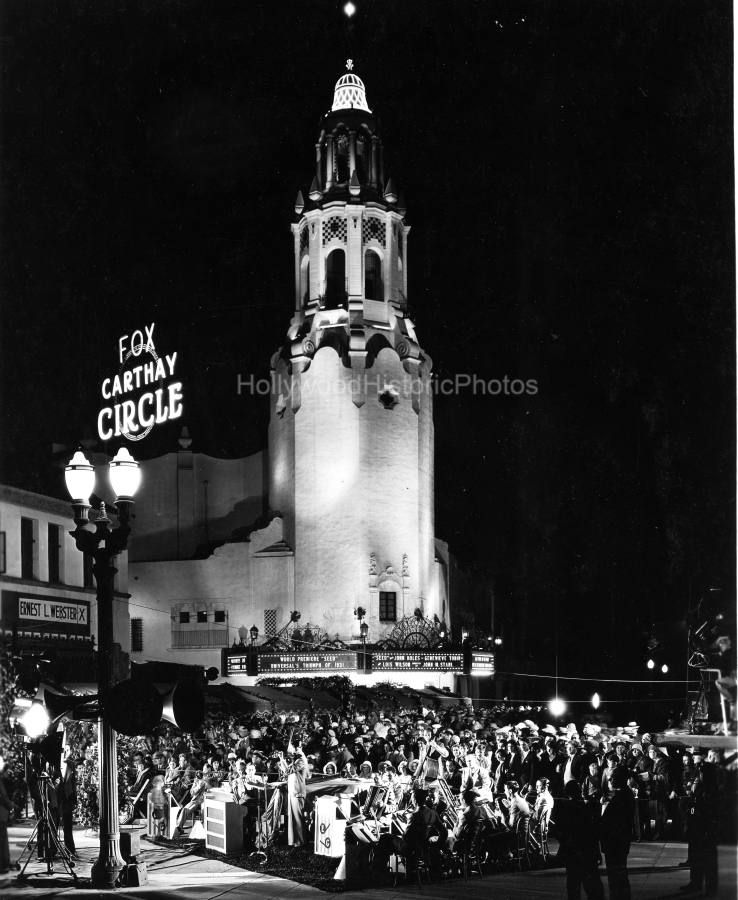 Carthay Circle Theatre 1931 Seed Premiere Bette Davis.jpg